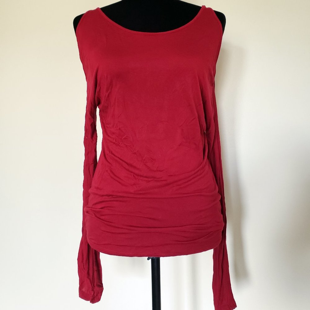 xs || express || RED COLD SHOULDER LONG SLEEVE TEE